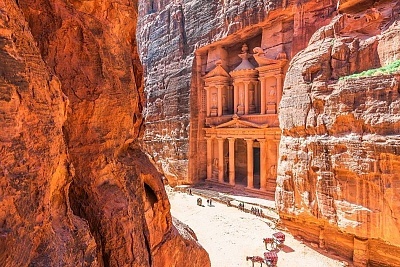 Почивка в Йордания: Полет от София, 7 нощувки в Al Qidra Hotel, посешение на Петра