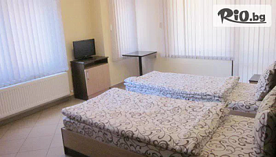 Почивка в Къща за гости Панорама, Смолян, до 16 човека с празници