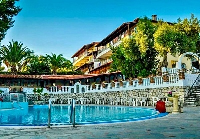 Почивка в Kassandra Bay Hotel, Криопиги, Гърция! Нощувка за ДВАМА със закуска и вечеря