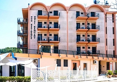 Почивка в KENNEDY HOTEL RESIDENCE 3*, Пулия, Италия. Чартърен полет от София + 7 нощувки със закуски и вечери на човек