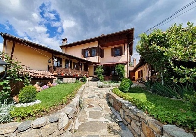 Почивка в Копривщица: Къщи за гости Колорит с капацитет 14 човека