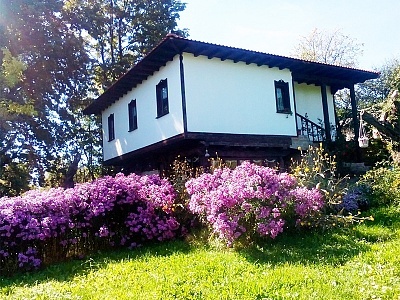 Почивка край Габрово в самостоятелна къща за гости с барбекю