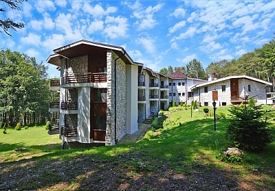 Нощувка за двама с джакузи и сауна до връх Бузлуджа в хотел Еделвайс