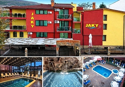 Почивка в Кранево: хотел Жаки с басейн и релакс зона