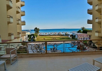Почивка в MAGIC BEACH RESORT 4*, Хургада, Египет! Чартърен полет от София + 7 нощувки на човек на база All Inclusive!