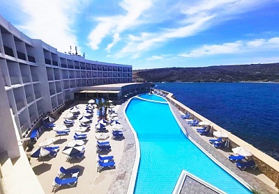 Почивка в Малта, хотел PARADISE BAY 4*! Самолетен билет от София + 4 нощувки на човек със закуски и вечери. Възможност за допълнителни екскурзии