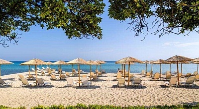 Почивка на невероятно красивия плаж и кристално чистите морски води - Kassandra Palace хотел, Халкидики, със закуска и вечеря