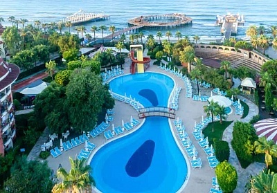 Почивка в PALMERAS BEACH HOTEL 5*, Алания, Турция. Чартърен полет от София + 7 нощувки на човек на база ULTRA INCLUSIVE 
