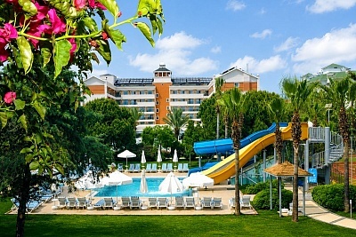 Почивка на първа линия в Алания, Турция със 7 Ultra All Inclusive нощувки в INSULA RESORT 5*