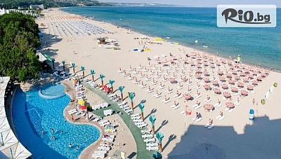 Почивка на първа линия в Албена! Нощувка на база All Inclusive + чадър и шезлонг на плажа, от Хотел Боряна 3*