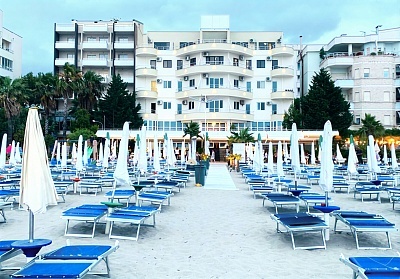 Почивка на първа линия в Дуръс, Албания: Elba Premium Hotel 4* със закуски и вечери