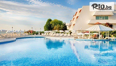 Почивка на първа линия в Обзор: All Inclusive и семейни открити басейни от AluaSun Helios Beach