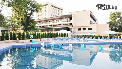 Нощувка със закуска през септември в Петрич, Хотел България 4 звезди