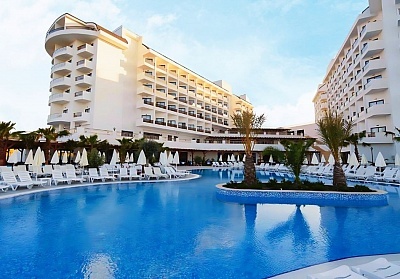 Почивка на 50м от плажа в CALIDO MARIS HOTEL 5*, Сиде, Турция. Чартърен полет от София + 7 нощувки на човек на база Ultra All Inclusive!