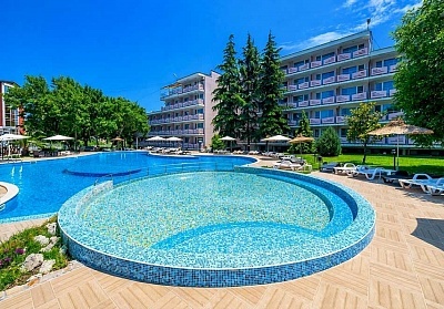 Почивка в Приморско: All Inclusive с басейн в хотел Белица