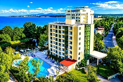 Почивка в Приморско с All Inclusive и достъп до Аквапланет