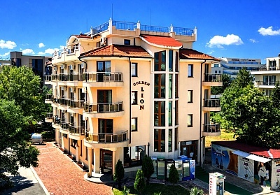 Нощувки в семеен хотел Голдън Лион, Приморско, на 100 метра от плажа