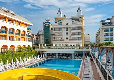 Почивка в Сиде, Турция: Луксозен All Inclusive престой в DREAM WORLD RESORT 5*