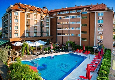Почивка в Слънчев бряг: All Inclusive в хотел Бахами Резиденс, басейн и безплатен паркинг
