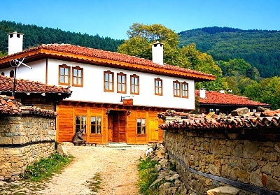 Почивка в Жеравна: Включени нощувка, закуска и вечеря в къща за гости 