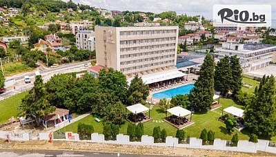 Почивка в Златни пясъци - All Inclusive престой в хотел 'Детелина'