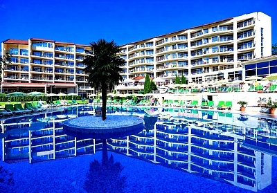 Почивка в Златни пясъци: All Inclusive хотел Мадара с басейн