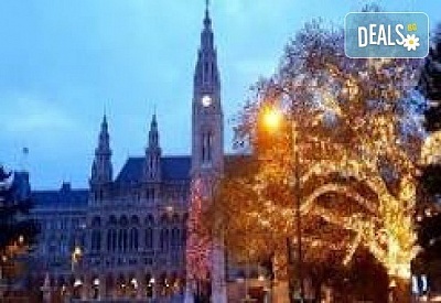 Предколедна магия в Будапеща и Виена с коледни базари и разходка с корабче по Дунав