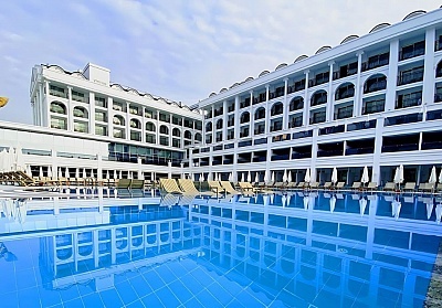 През май в SUNTHALIA Hotels & Resorts 5*, Сиде, Турция! Автобусен транспорт + 7 нощувки на човек на база Ultra All inclusive.