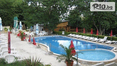 През Септември в Св. Св. Константин и Елена! Нощувка на база All Inclusive + басейн, шезлонг и чадър + дете до 12 г. Безплатно, от Хотел Нептун