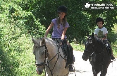 Приключение с коне в Габровския балкан.3 нощувки, 3 закуски, 2 обяда и 3 вечери в Балканджийска къща за 279 лв.