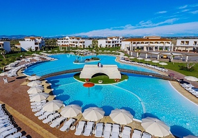 Промо оферта в Пулия, Италия - самолетен билет и 7 нощувки в Danaide Resort