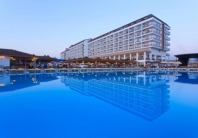  Ранни записвания в EFTALIA SPLASH RESORT 4*, Алания, Турция. Чартърен полет от София + 7 нощувки на човек на база All Inclusive + басейни и водни пързалки! 