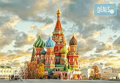 Ранни записвания за екскурзия до Санкт Петербург и Москва, Русия! 6 нощувки със закуски, билет, билет, летищни такси, трансфери, водач и обзорни обиколки