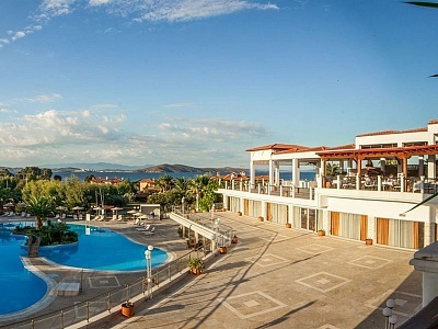 Ранни записвания Гърция, 5 дни за двама Полупансион в Alexandros Palace Hotel & Suites