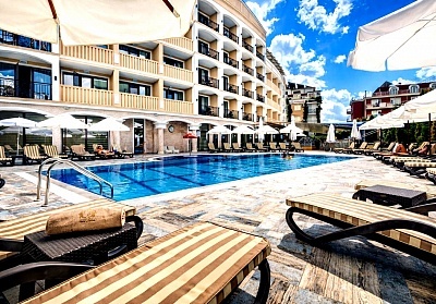 Ранни записвания: Лятна почивка в Приморско, хотел Сиена Палас