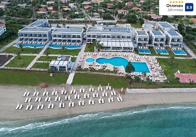  Ранни записвания за лято 2025 на първа линия в Sea Coast Resort 5*, Геракини, Гърция! Нощувка на човек на база All Inclusive+ басейни и частен плаж 