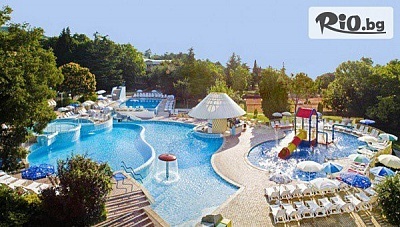 Ранни записвания за море в Албена през цялото лято! All Inclusive нощувка + басейн с минерална вода и водни атракциони, 2 шезлонга и 1 чадър на плажа, от Хотел Орхидея