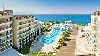 Ранни записвания за Нова година в Кушадасъ! 4 All Inclusive нощувки + Празнична гала вечеря с НЕОГРАНИЧЕНИ напитки от Sealight Resort Hotel 5* + Безплатно за дете до 13 г.