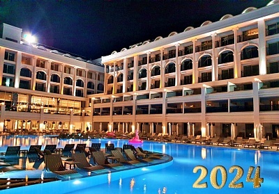 Ранни записвания за Нова Година в SUNTHALIA Hotels & Resorts 5*, Сиде, Турция! Автобусен транспорт + 4 или 5 нощувки на човек на база Ultra All inclusive