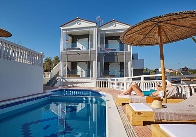 Ранни записвания в Villa Fylaktos, Лименария, Тасос! 2+ нощувки на човек в хотел + басейн в Гърция