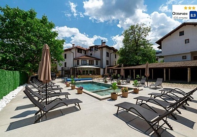 Релакс в Банско: 3 нощувки на база All Inclusive с басейн в хотел Грами