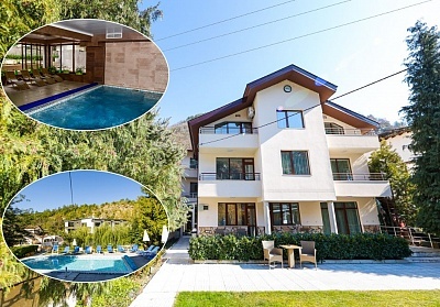 Релакс в Огняново: Нощувка със закуска, минерален басейн и релакс зона в семейния хотел Вила Рай