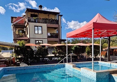 Релакс в Стрелча с минерална вода и удобства