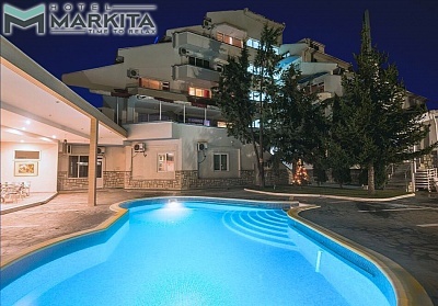 Релакс във Велинград: Почивка с минерални басейни и закуска във Велинград