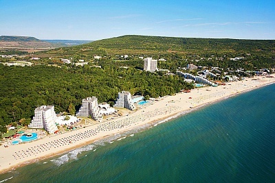 СЕДЕМ НОЩУВКИ на красив пясъчен плаж В Албена - хотел Амелия, за една нощувка, закуска, вечеря, басейн и безплатни чадър и шезлонг/ 10.06.2018 - 21.06.2018