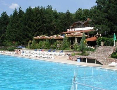 22-ри септември в Хотел Гривица - почивка близо до Плевен! 3 нощувки със закуски и вечери + отопляем външен басейн на супер цена!