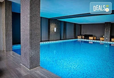 СПА почивка през декември в Ривърсайд Бутик Хотел 4* Банско с включено изхранване и удобства