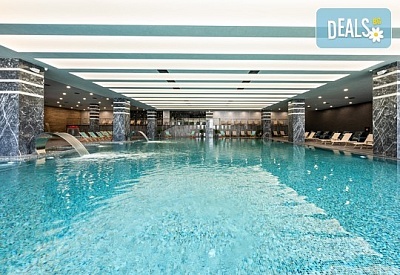 СПА релакс в хотел Империя 5* в Хисаря: Минерални басейни и семеен комфорт
