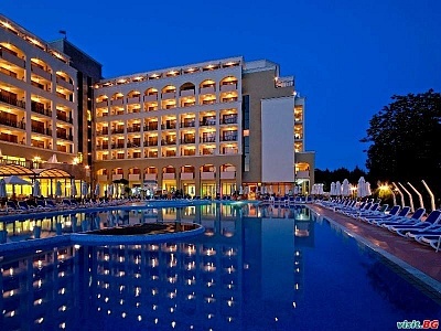 Супер Last Minute уикенд до Несебър, All Inclusive с аквапарк в Сол Несебър Ризорт