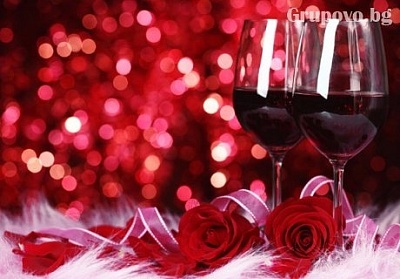  Свети Валентин в Мелник! Нощувка за ДВАМА със закуска и вечеря + бутилка вино в хотел Речен Рай 